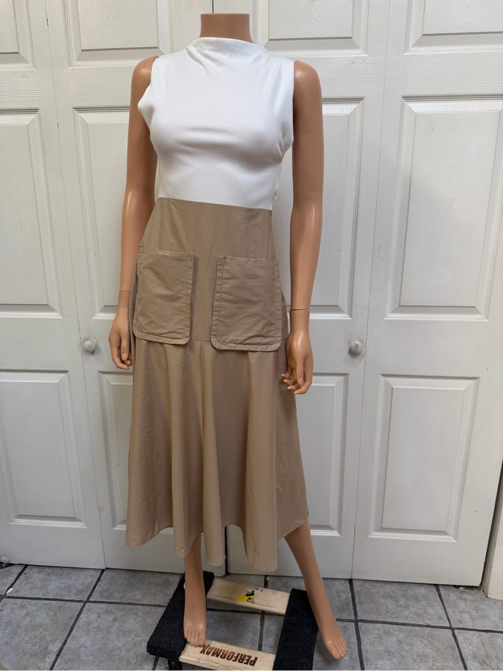 ZARA Midi Dress with Pockets Sleeveless Dress Beige Skirt, White Top Size Small - Picture 11 of 11